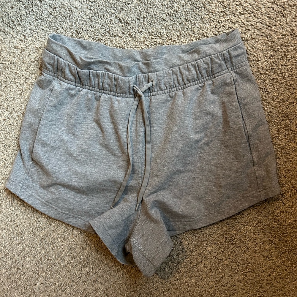 Lululemon Inner Glow High Rise Short 3”